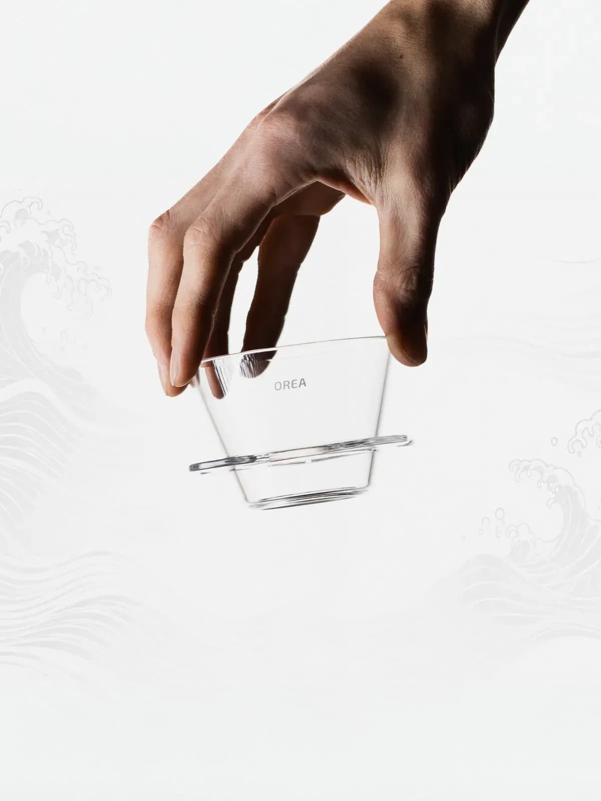 Orea O1 Clear in der Hand gehalten